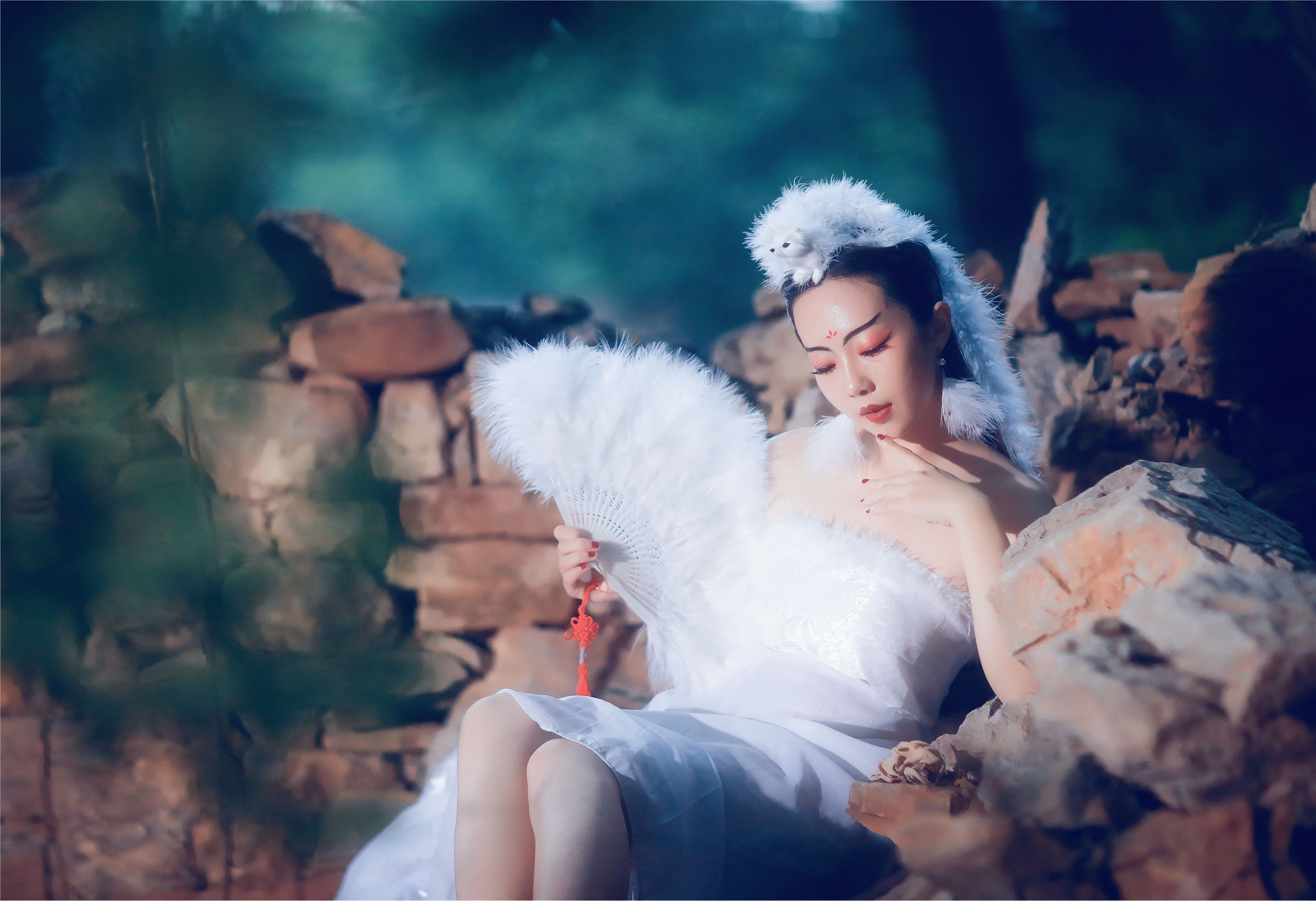 YITUYU艺图语 2021.08.16 白狐 小米